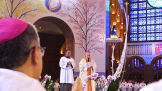 encontro ASLI Associação dos Liturgistas do Brasil bispos altar central