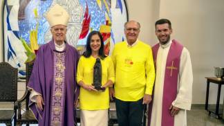 Dom Orlando e peregrinos rota da luz dona Lu e Geraldo Alckmin