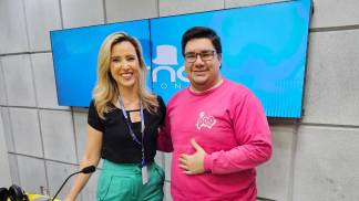 Camila Morais, jornalista da TV Aparecida, no JR
