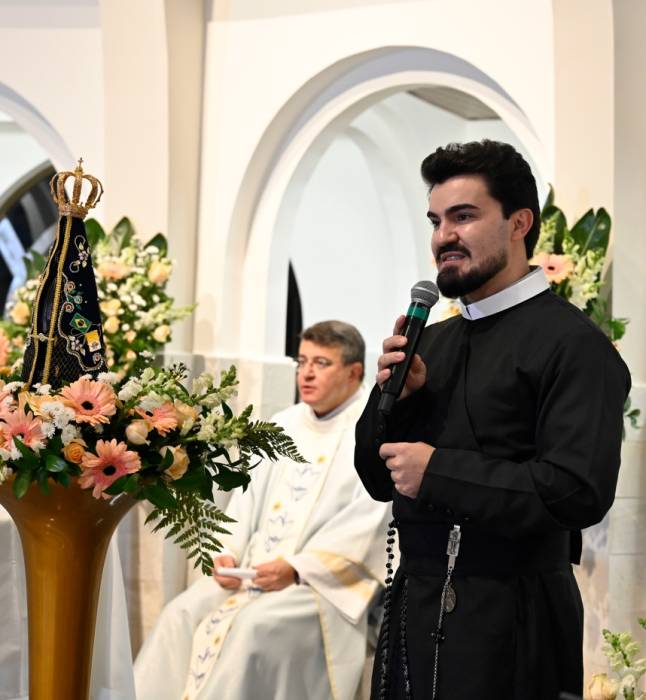 Novo superior de comunidade destaca missão e serviço