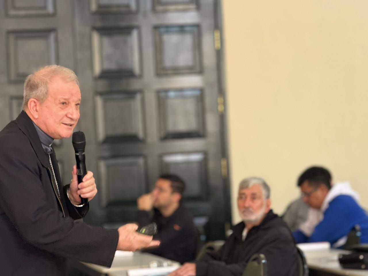 Dom Mário Antonio durante formação do clero de Aparecida 