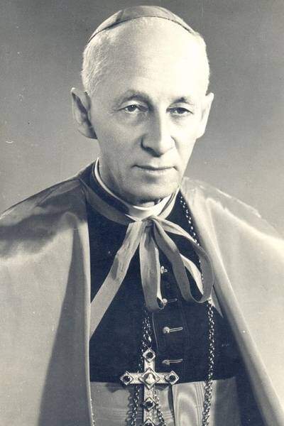 Dom Carlos Carmelo V. Motta, primeiro Arcebispo de Aparecida