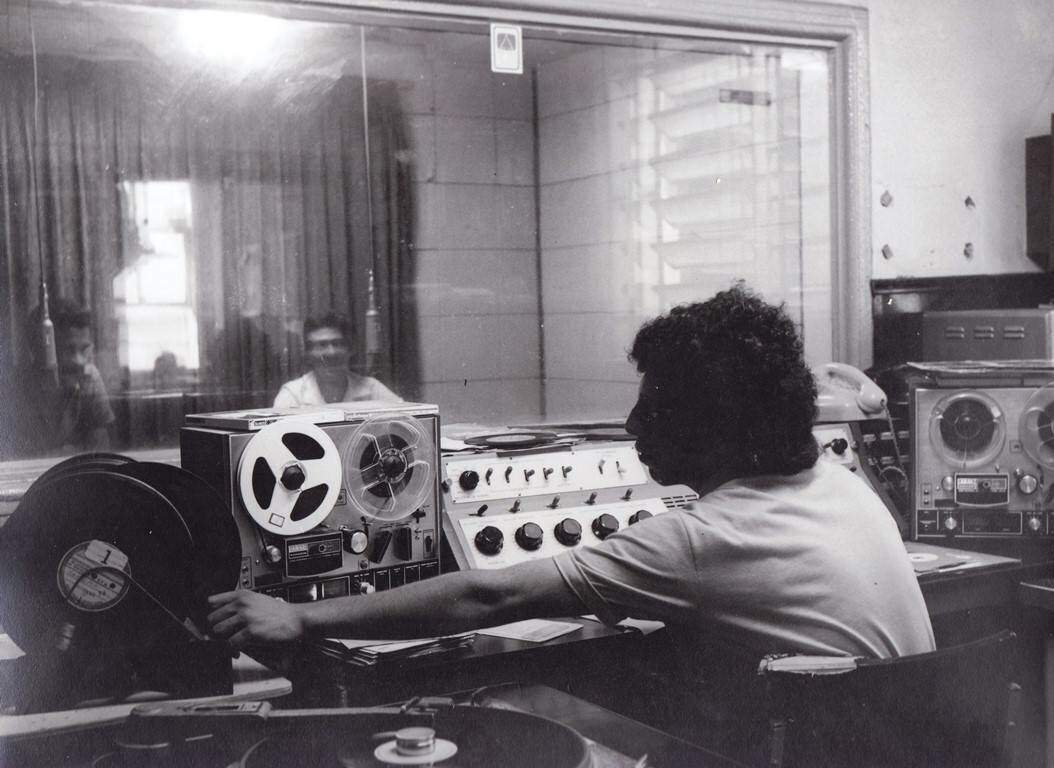 Estúdio da rádio na década de 1970