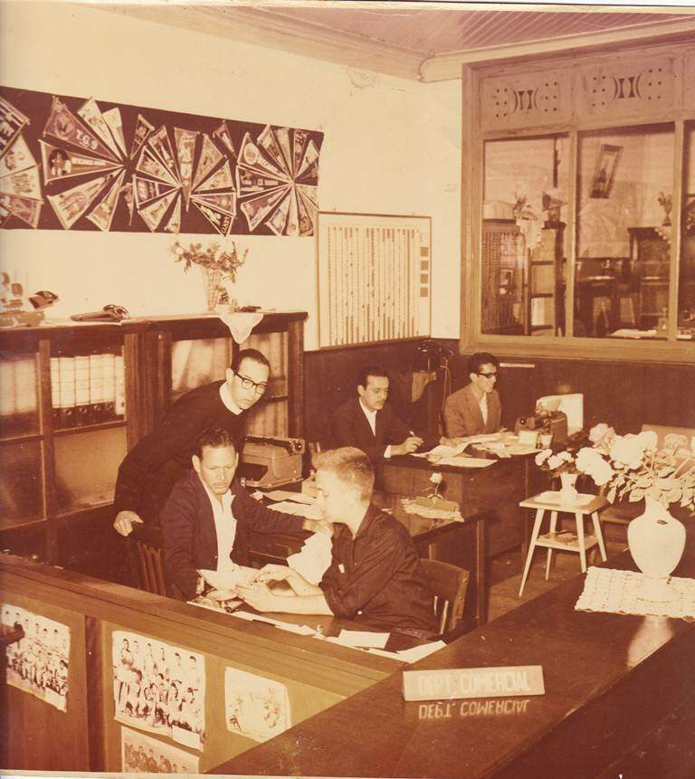 Departamento Contabilidade e Comercial em 960-1961