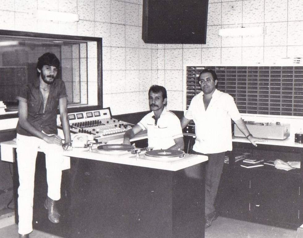 Operadores de Estúdio: Peninha, Olacir e Olívio