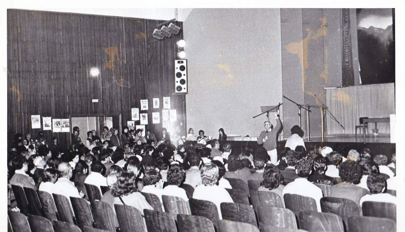 Representantes em reunião com Padre César Moreira em julho de 1989.