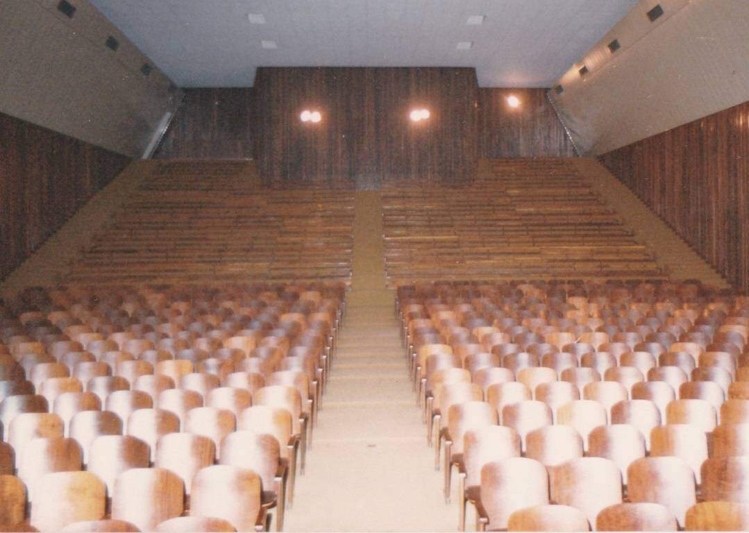 Salão auditório com capacidade para 1.200 pessoas na década de 1980