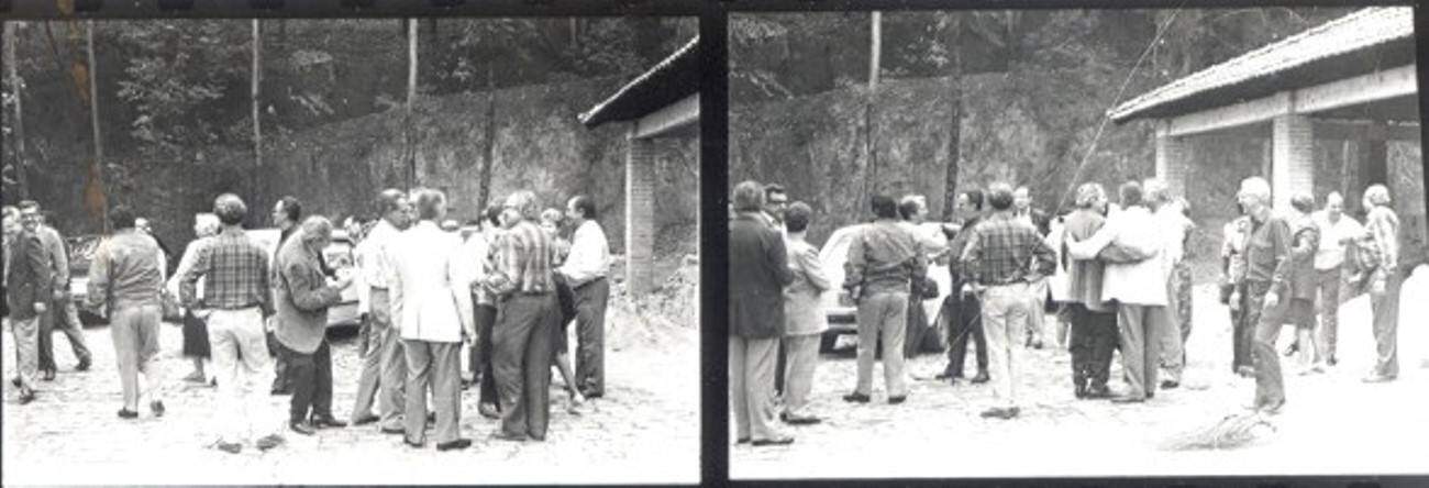 Confraternização de funcionários com padre Rubem Leme em 25 de junho de 1994