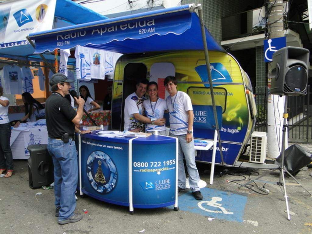 Equipe na cobertura da Festa de São Benedito em 2010