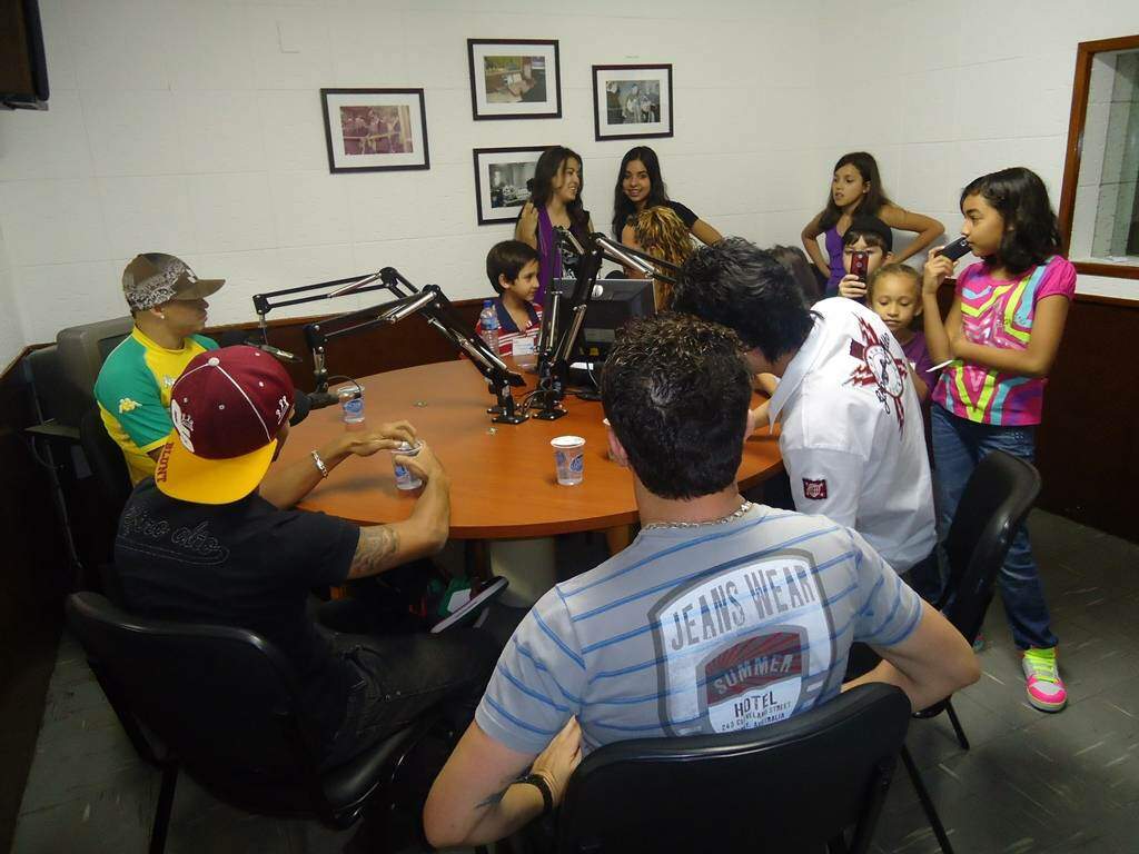 Participação do apresentador Yudi nos estúdios em 2010
