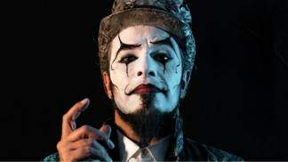 Palhaço do Teatro Mágico