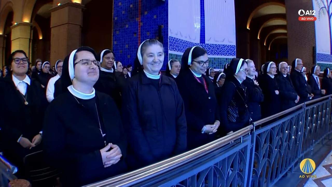 Romaria do Sagrado Coração participa de missa no Santuário