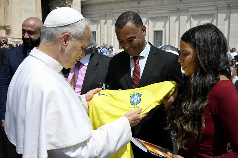 O futebol visto pelos papas