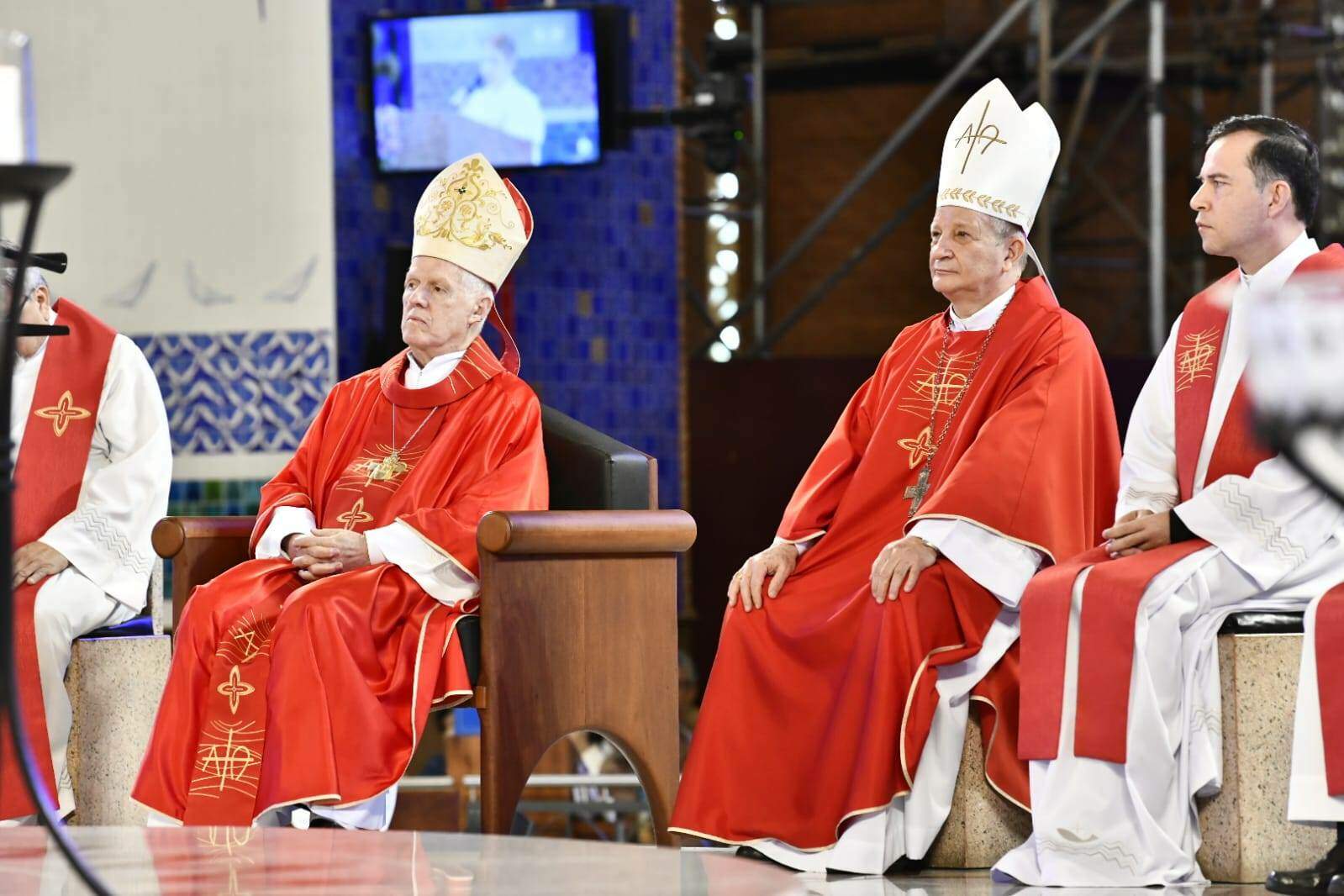 Hino oficial da Novena da Padroeira é lançado em Santa Missa