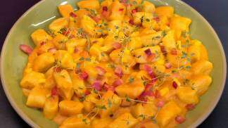 nhoque de mandioca e carne_