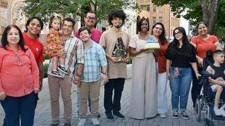 Familia reunida no Santuário Nacional