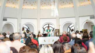 Celebração da Santa Missa no Memorial Redentorista 