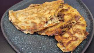 arias de carne e molho de pepino 