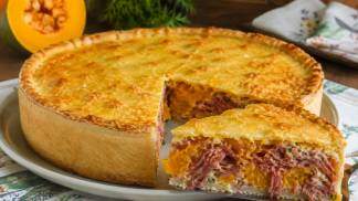 Torta de abóbora com carne seca