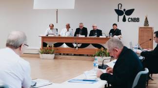 Bispos em reunião no Conselho Episcopal Pastoral CNBB