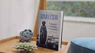 livro "Aparecida - A imagem, a história e a devoção