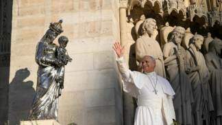 papa leao xiv em notre dame na frança em viagem apostolica em 2026