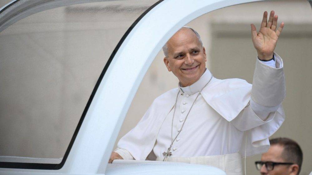 Papa destaca a família como fundamento da sociedade