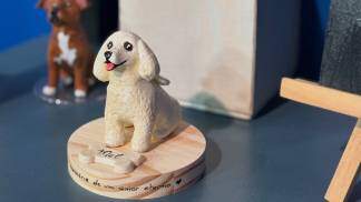 cachorrinho em biscuit